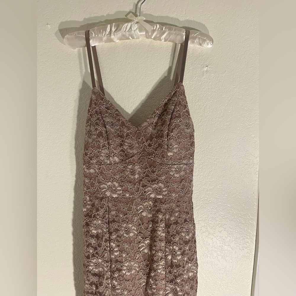 Lace Maxi Dress in Soft pink - Picture 2 of 7